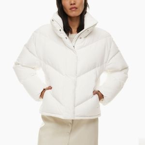 BNWT Aritzia Wilfred Cloud Puff